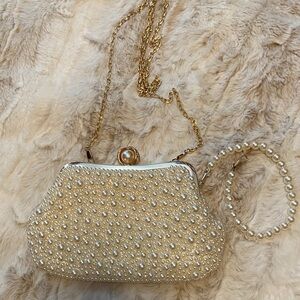 Chic Pearl-Studded Beige Clutch